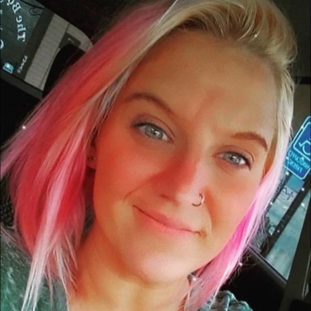 Meet your Posher, Brooke